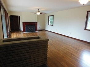 Building Photo - 7830 Palmer Rd SW