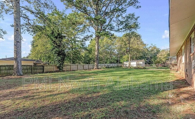 Building Photo - 3901 Vogel Dr NW