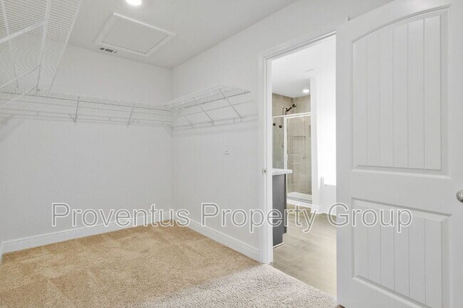 Building Photo - 2419 Privet Berry Dr