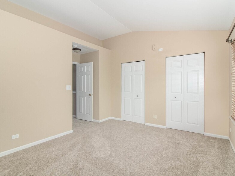 Building Photo - 3023 Anton Dr
