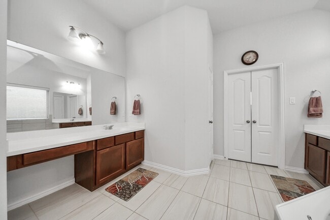 Building Photo - 3512 Jasperstone Ln