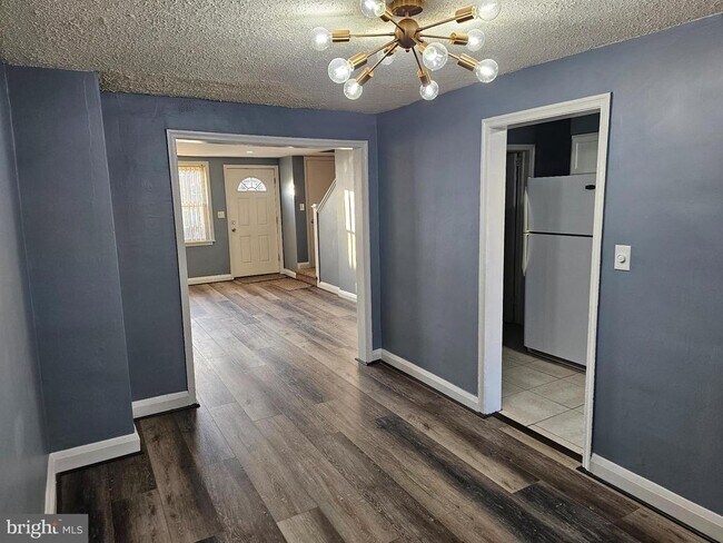 Building Photo - 3238 Westmont Ave