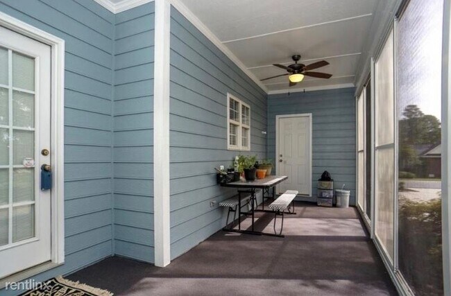 Building Photo - 4 br, 3 bath House - 6826 Surrey Rd