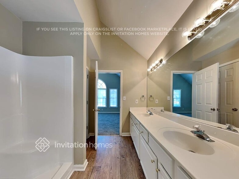Building Photo - 3329 Brooksong Way