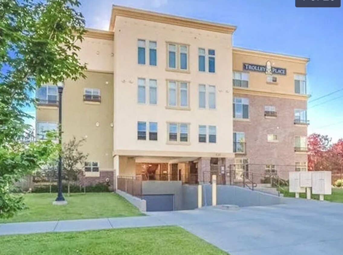 Building Photo - 520 S 500 E