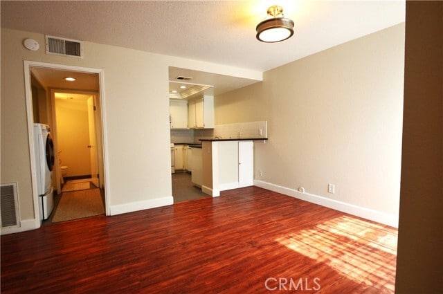 Building Photo - 267 Linwood Ave