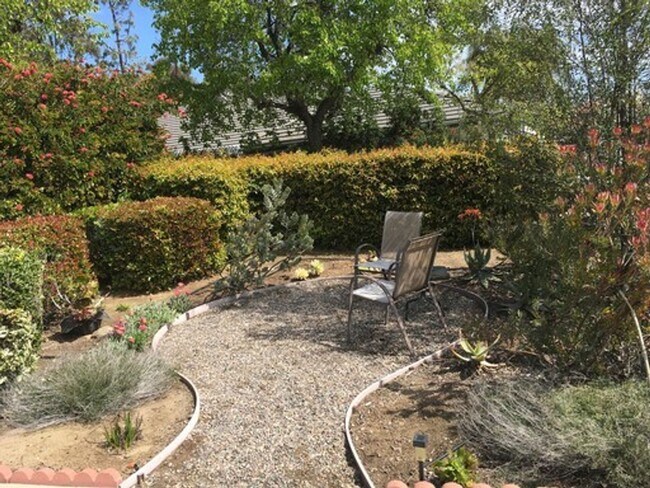 Building Photo - Beautifully Furnished Home For 8 Months in Shadowridge/Vista