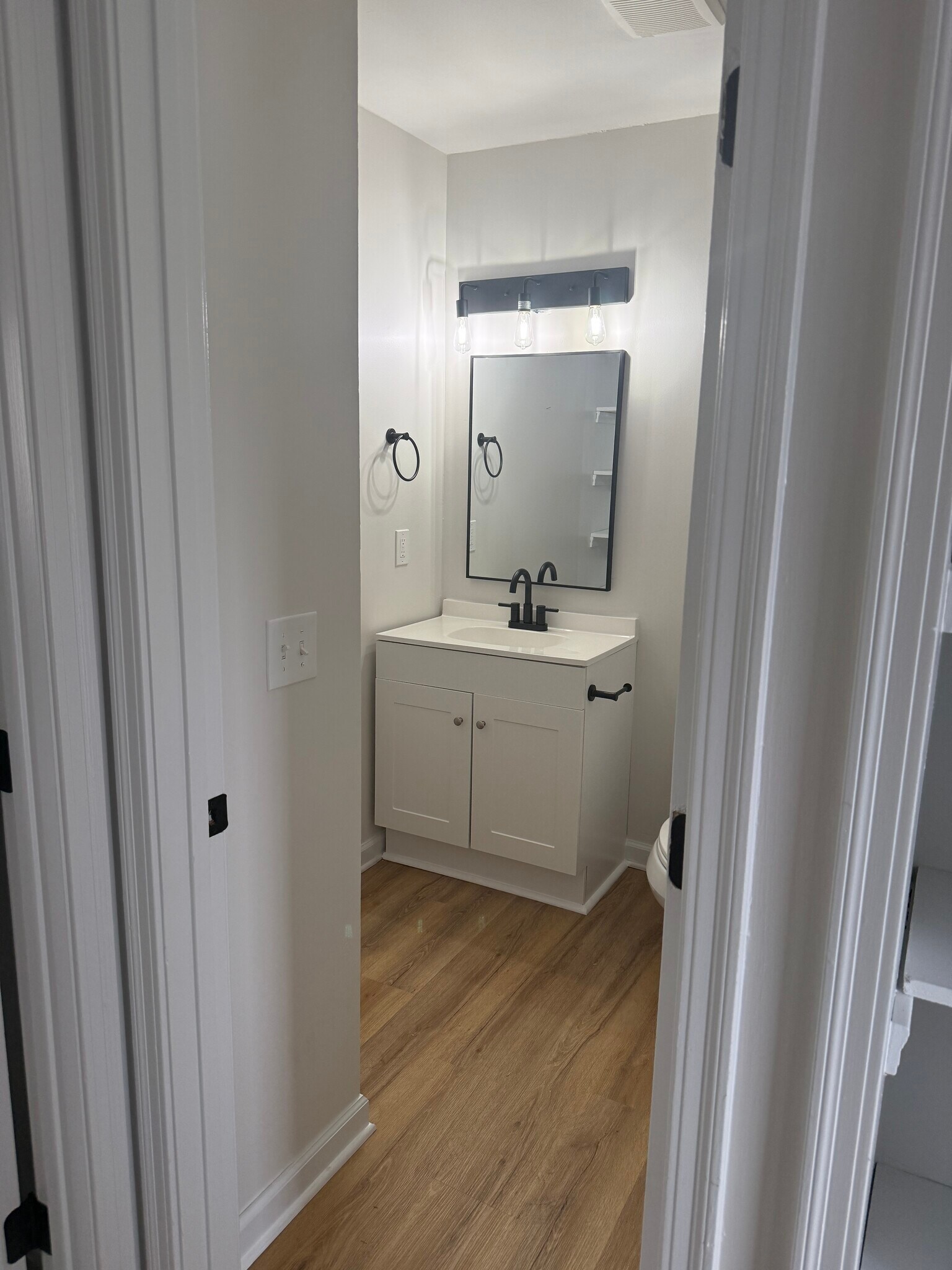 Building Photo - 951 Villa View Ct