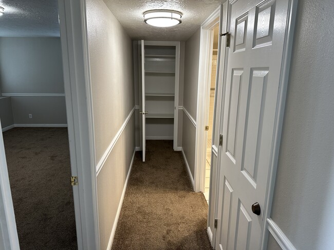 Building Photo - Lehi 625 House