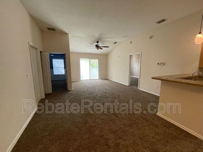 Building Photo - 7064 Deer Lodge Cir