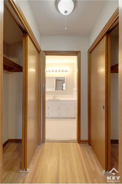 Building Photo - 1143 Patricia St