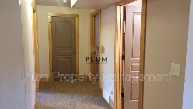 Building Photo - 2726 O'Shaughnesy St