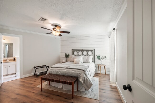 Building Photo - 3203 Poe Dr