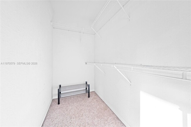 Building Photo - 5905 Abbey Rd