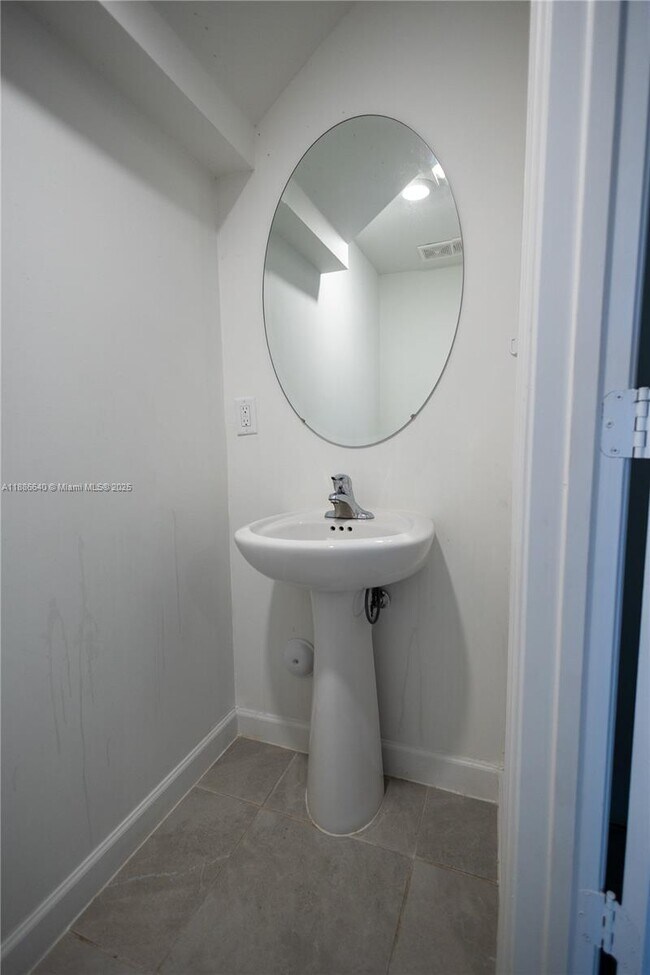Building Photo - 12581 NW 23rd Pl