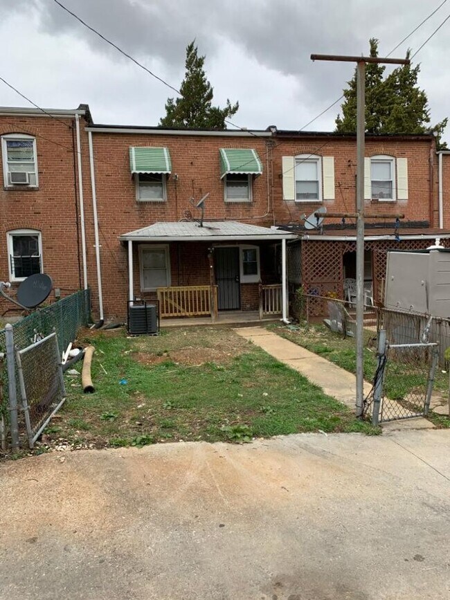 Building Photo - 205 N Culver St