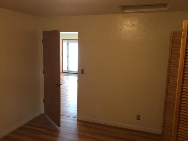 Building Photo - 2 Bedroom House in Whiteaker Area