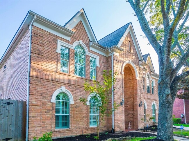 Building Photo - 5803 Song Ridge Ct