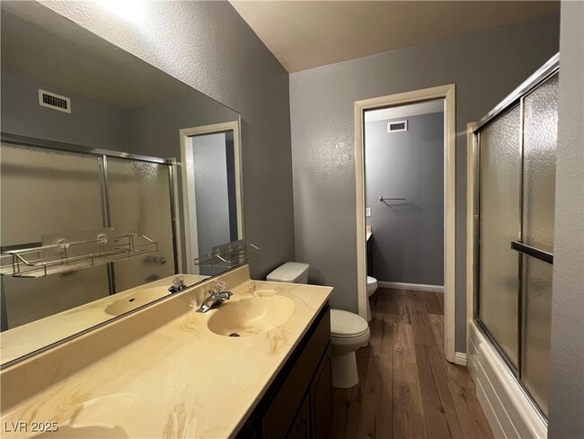 Building Photo - 301 Brookside Ln
