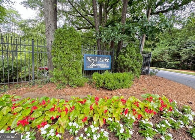 Building Photo - 1291 Keys Lake Dr NE