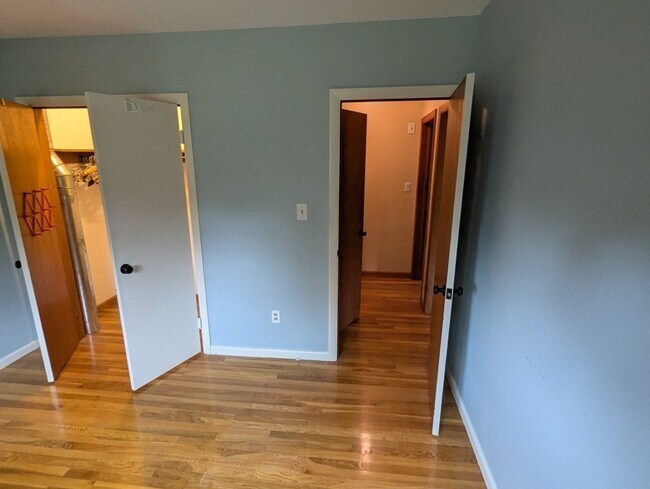 Building Photo - 29 Ridgecrest Rd