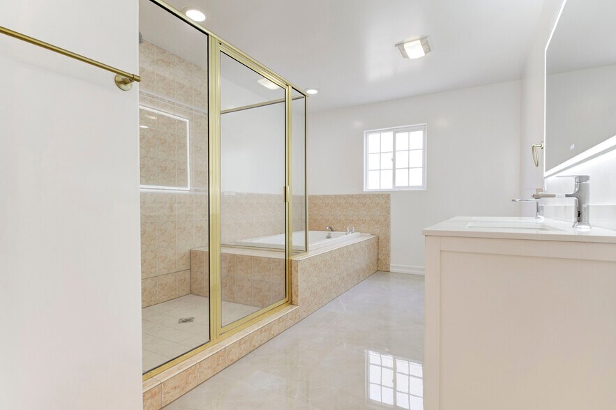 Building Photo - 15121 Marlin Pl