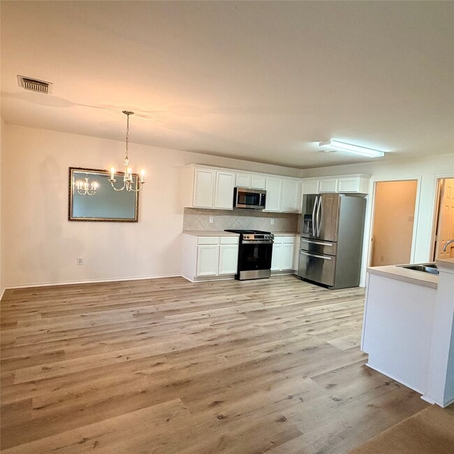 Building Photo - 15627 Haleys Landing Ln
