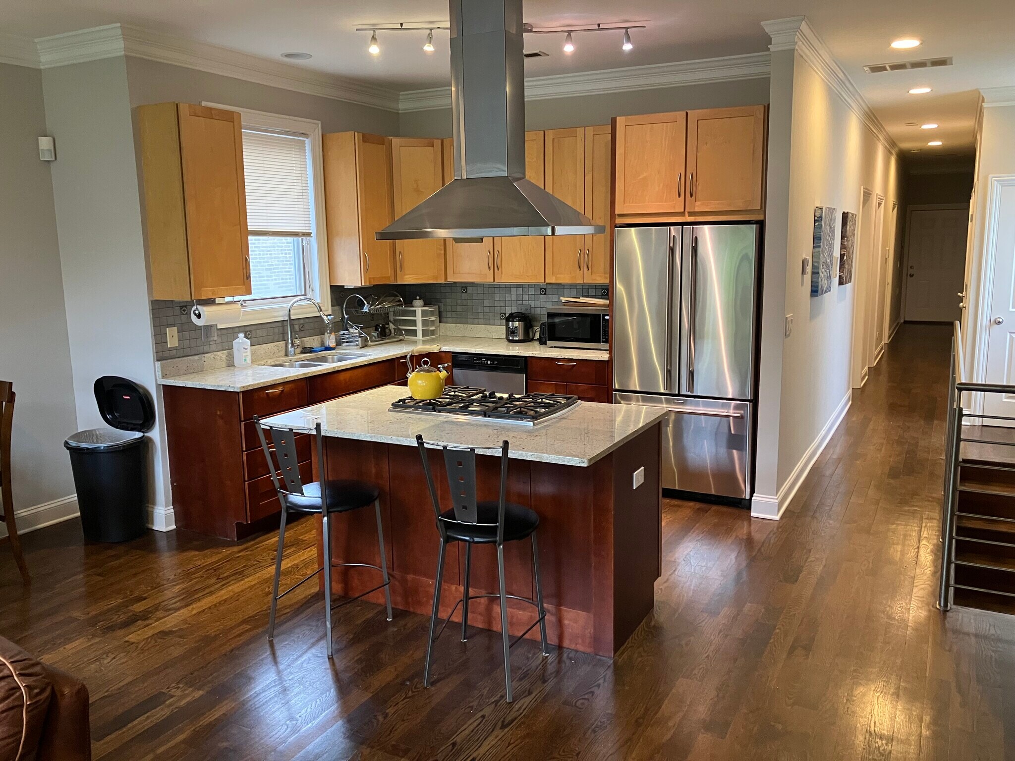 Kitchen - 2325 W Huron St