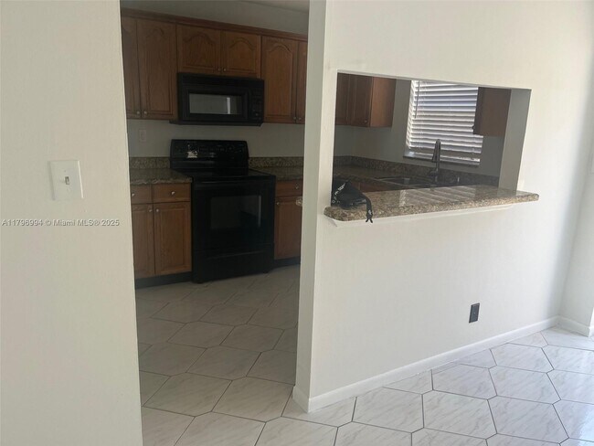 Building Photo - 5624 Blueberry Ct