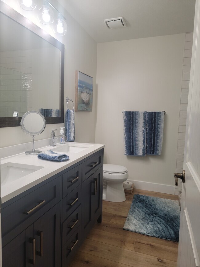 9976 Edgewood Ave 9976 Edgewood Ave Traverse City MI 49685