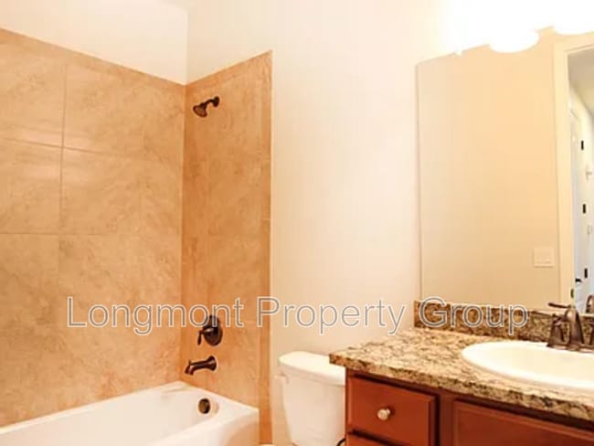 Building Photo - 1334 14th Ave