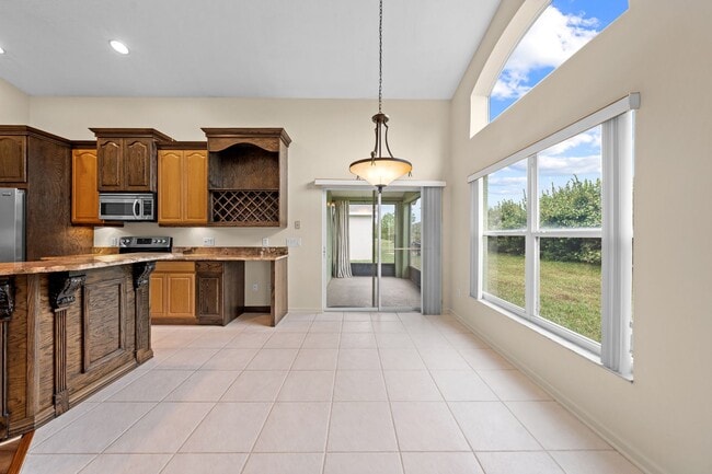 Building Photo - Immaculate 3 Bedroom Home in Gated Community - Stonefield