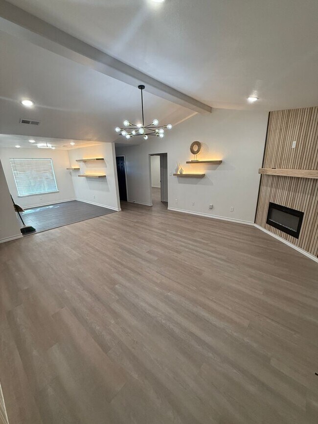 Building Photo - Luxury 3/2/2 in Cooper school district!