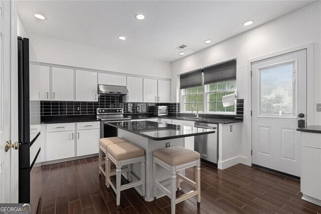Building Photo - 505 Stedford Ln
