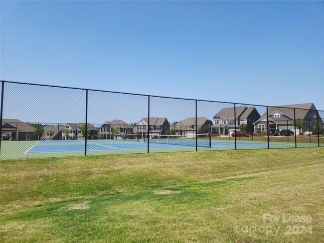 Building Photo - 1009 Gabardine Ln