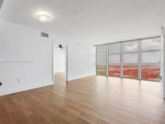 Building Photo - 50 Biscayne Blvd