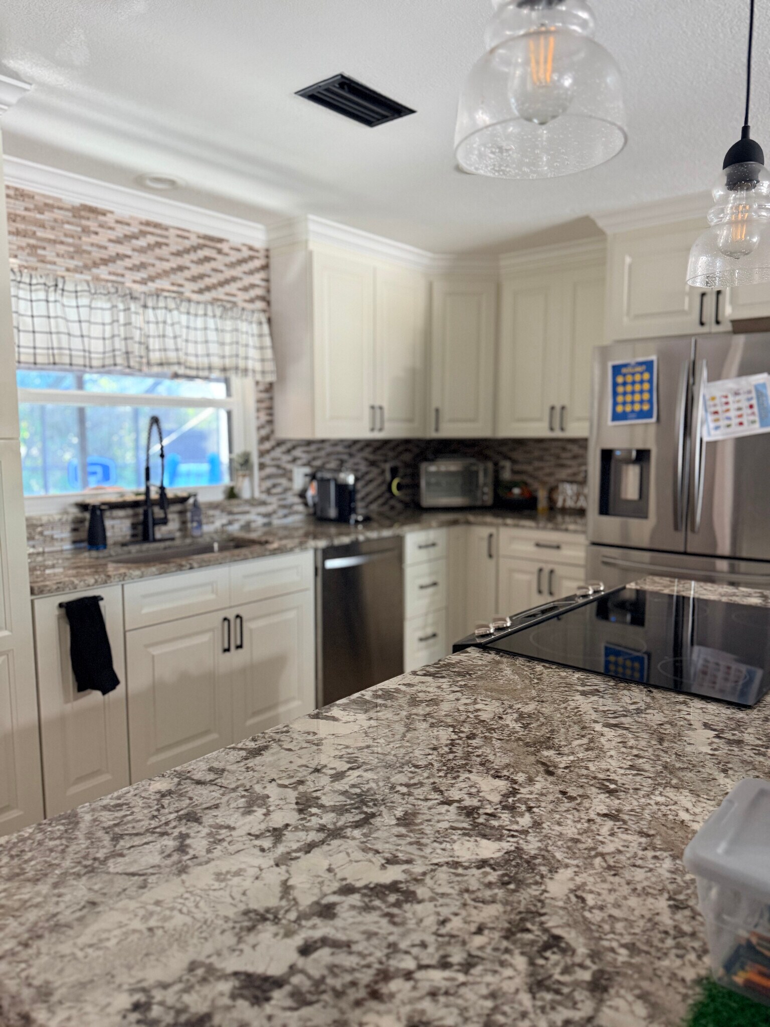 Building Photo - 1210 40th Ave