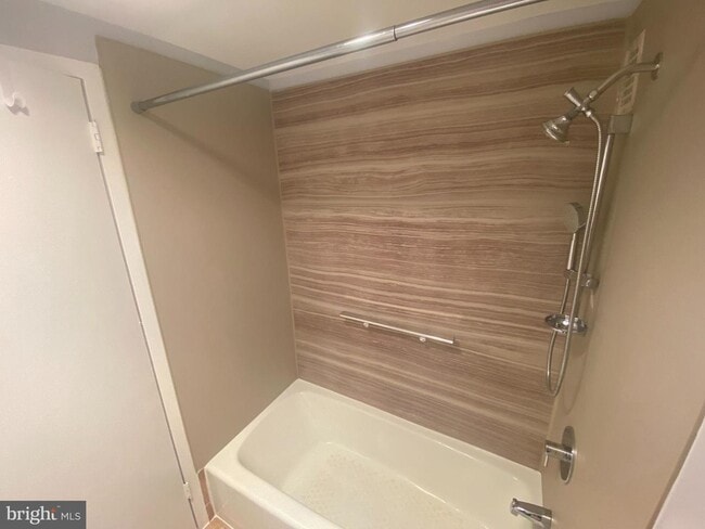 Building Photo - 3701 S George Mason Dr