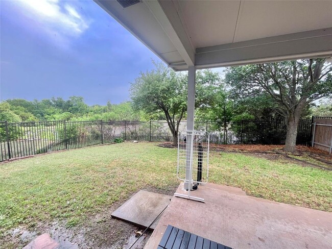 Building Photo - 10813 Dodge Cattle Dr
