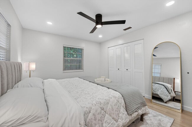 Building Photo - 800 Tropic Blvd