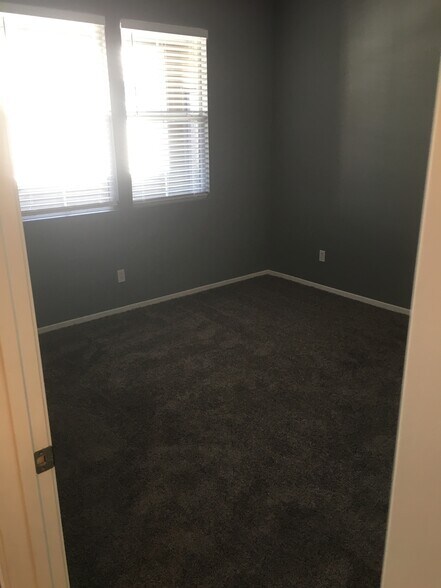 Building Photo - 1864 Opaline Pl #423