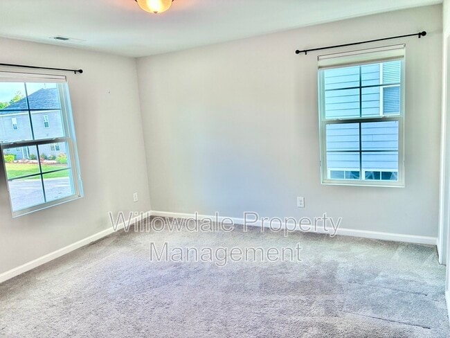 Building Photo - 203 Gremar Dr.