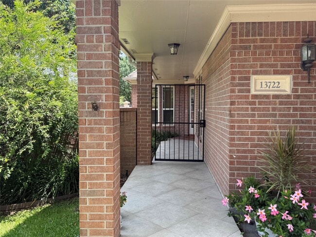 Building Photo - 13722 Aspen Cove Dr