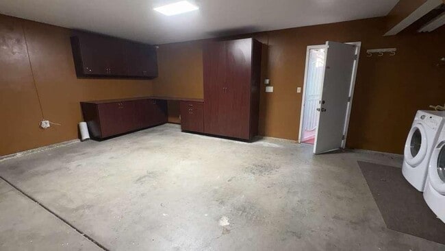 Building Photo - 101 E Portola Way