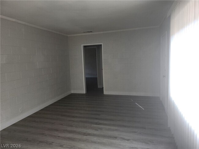 Building Photo - 4624 Evergreen Pl