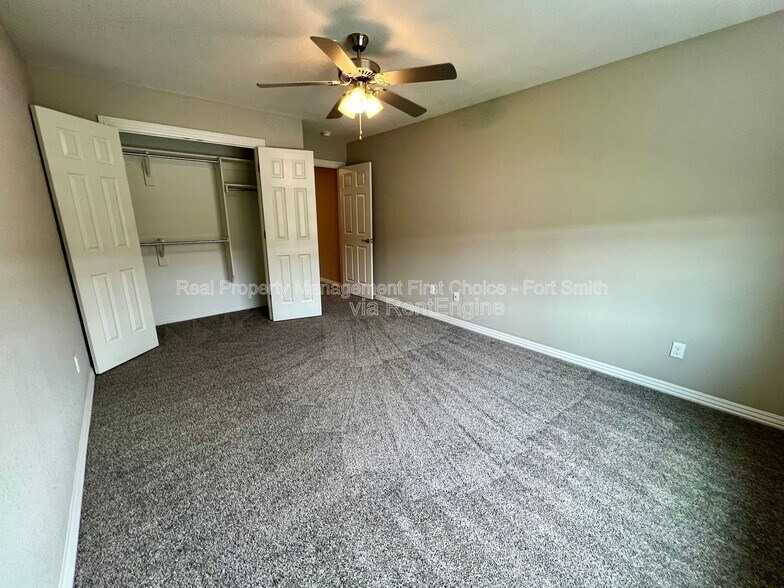 Building Photo - 6623 Leightyn Ln