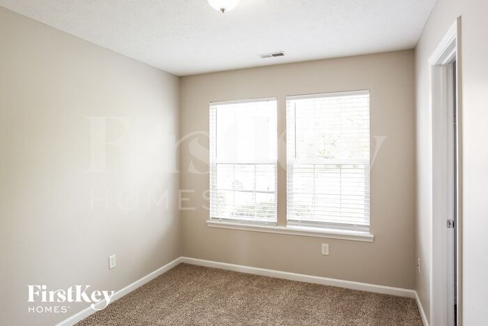 Building Photo - 12145 Bearsdale Dr