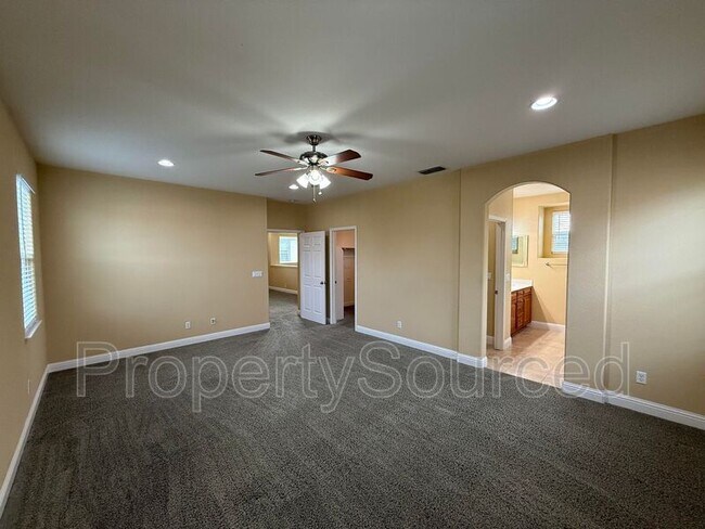 Building Photo - 17808 Daffodil Hill St