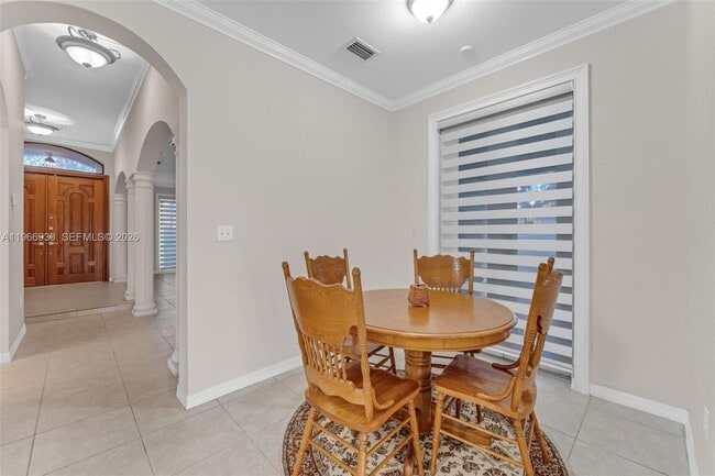 Building Photo - 2280 SW 152nd Pl