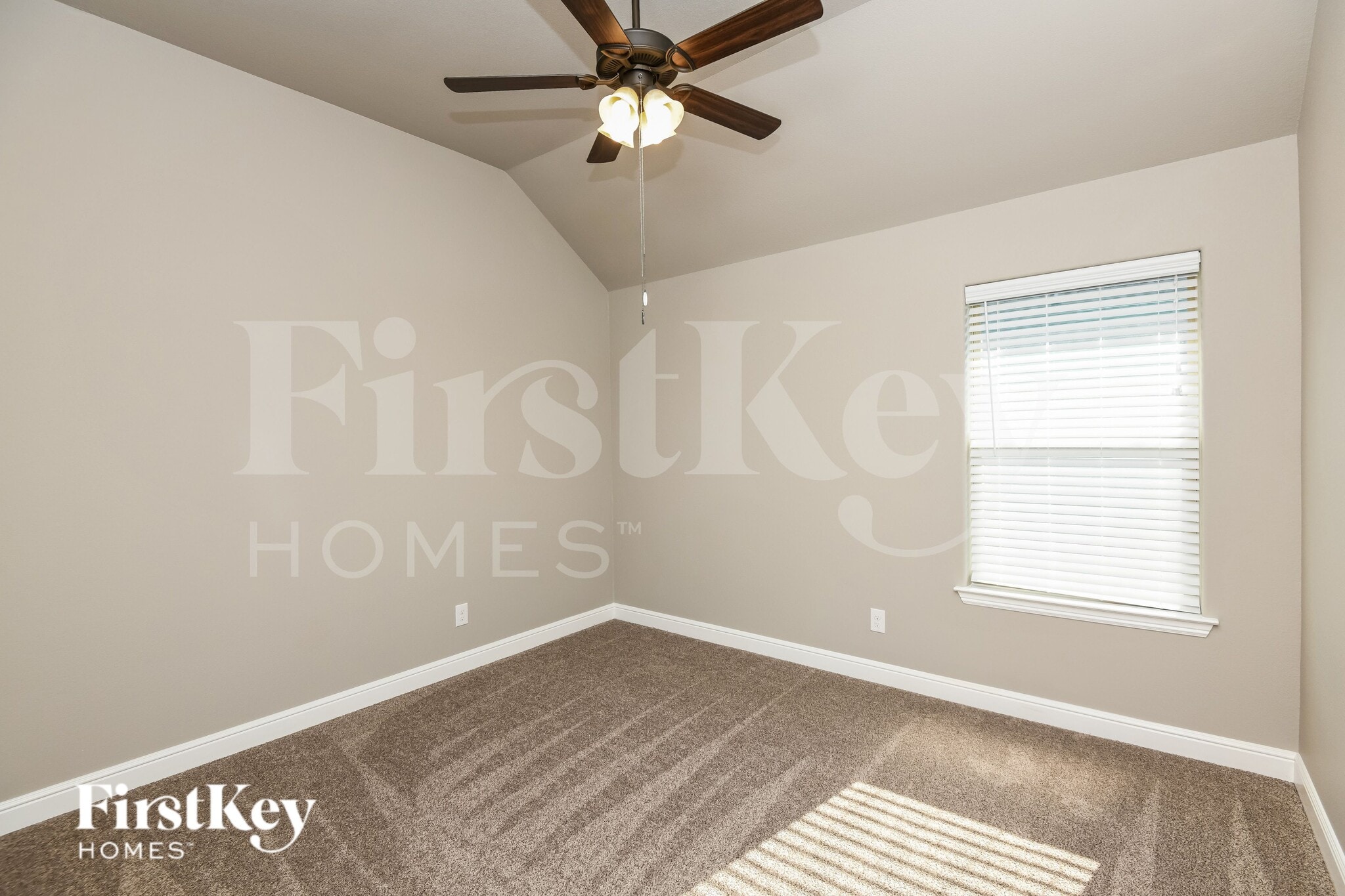 Building Photo - 208 McKittrick Ln